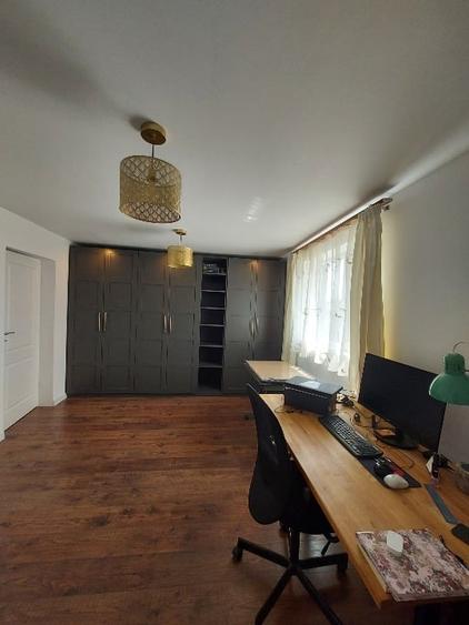 Casa moderna, spatioasa, ideala pentru familie numeroasa - 6