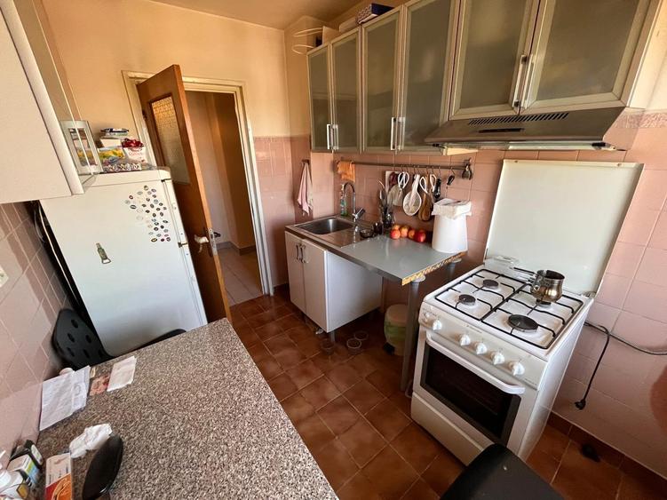 Piata Alba Iulia - vedere pe spate - Bloc Mixt - 8