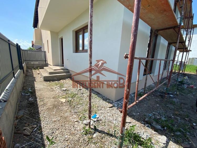 Duplex 4 camere, 150 mp curte libera in Selimbar COMISION 0% - 3