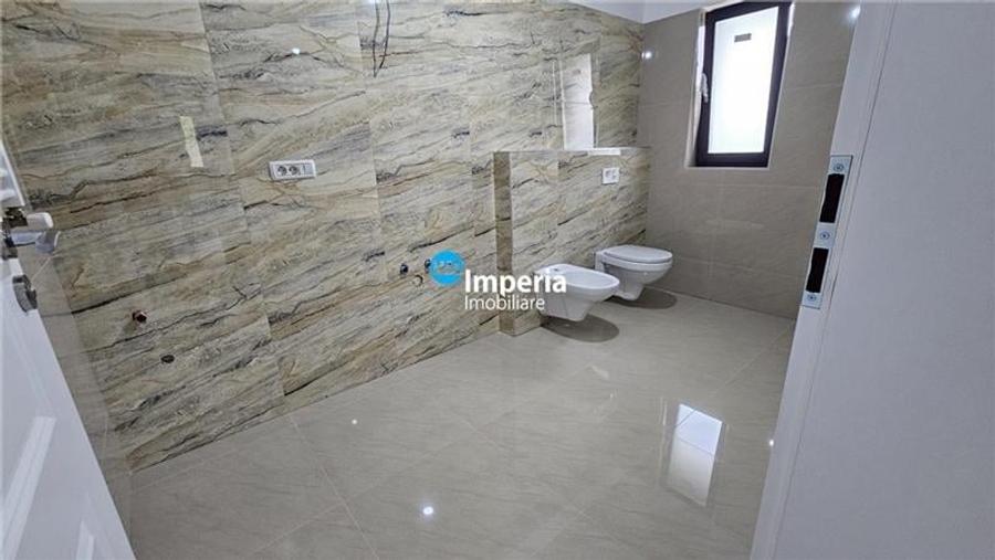 Priveliste superba si finisaje de top  Casa noua in Barnova - 10