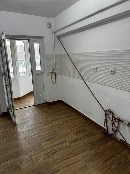 Apartament 2 camere Dragasani - 5