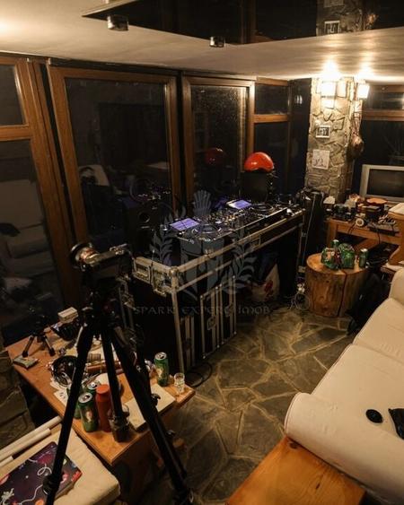 CASA DE VACANTA//PENSIUNE// AZUGA - 8