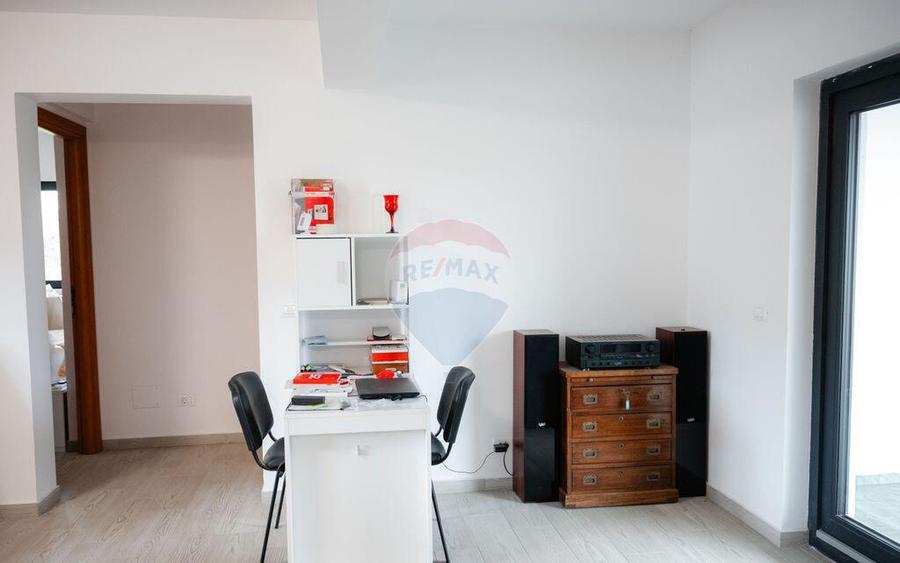 Casa / Vila cu 5 camere de vanzare - 6