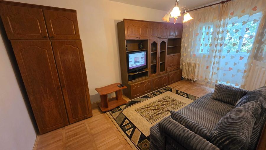 Garsonieră semidecomandată în Badea Cârțan