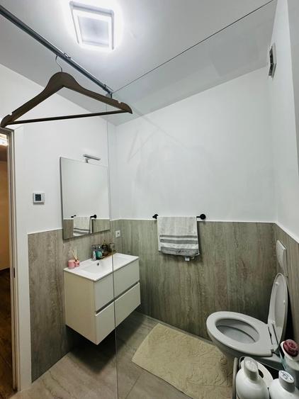 Apartament cu 3 camere decomandat în Cetate