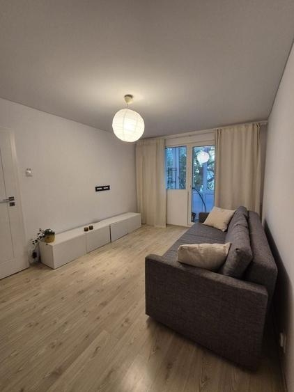 Apartament cu 2 camere semidecomandat în Giurgiului