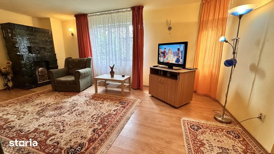 Casă cu 4 camere cu Teren 1800 Mp în Izvoarele