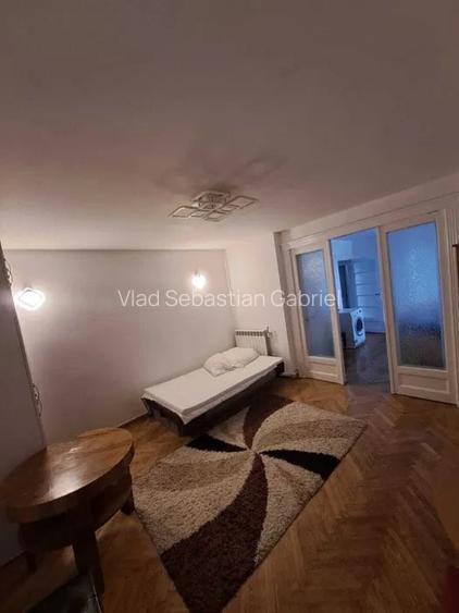 Apartament 2 camere, decomandat, 55mp, centrala, ultracentral, Universitate