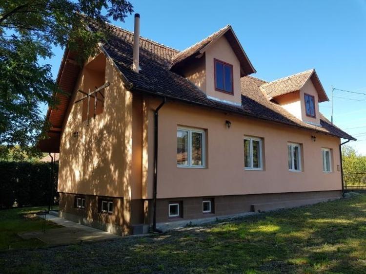 Vând casa in Săcădat, județul. Mureș, 176 mp, si teren 400 mp - 3