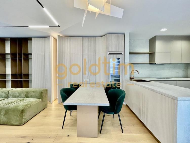 Apartament cu 4 camere nedecomandat, mobilat în Aviatorilor