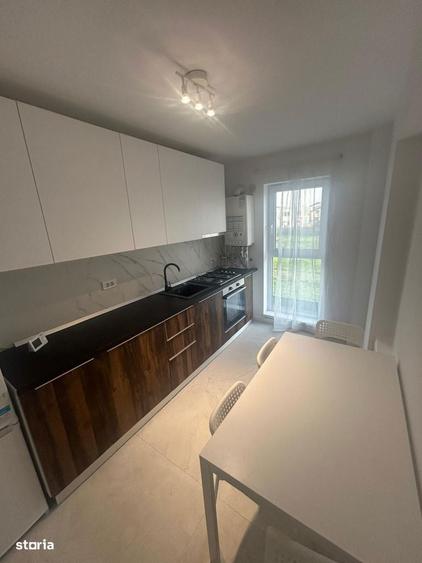 Apartament 2 camere 59 mp Etaj 1/4 cu lift Metrou 1 Decembri Sec 3 - 14