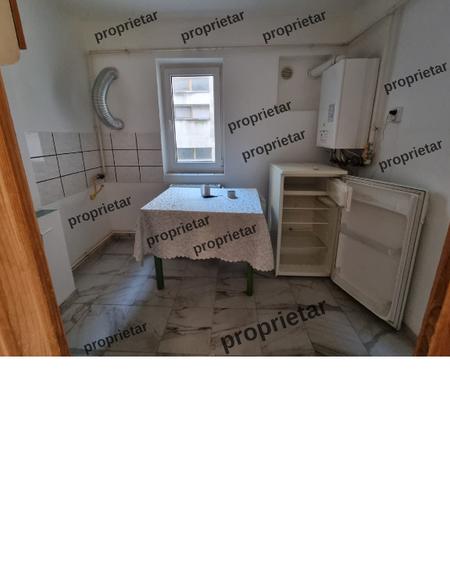 PROPRIETAR centr. proprie Ap. 3 cam, semi-dec, Ale Plopilor Nr. 28, loc. exacta - 5