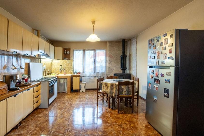 Casa individuala 160 mp, 1.200 mp teren, garaj si spatiu comercial - 7