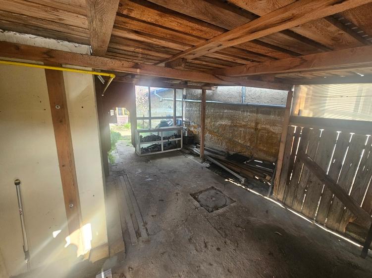 casa de vanzare in zona foarte linistita - 5