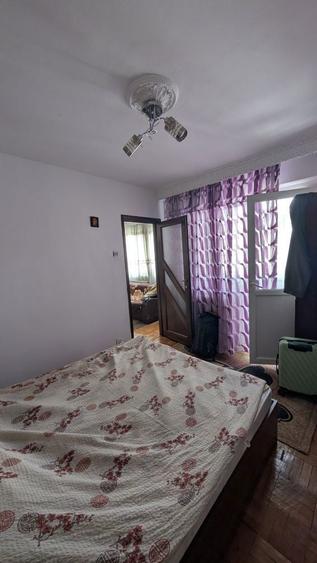 Inchiriez apartament 2 camere semidecomandat proprietar - 3