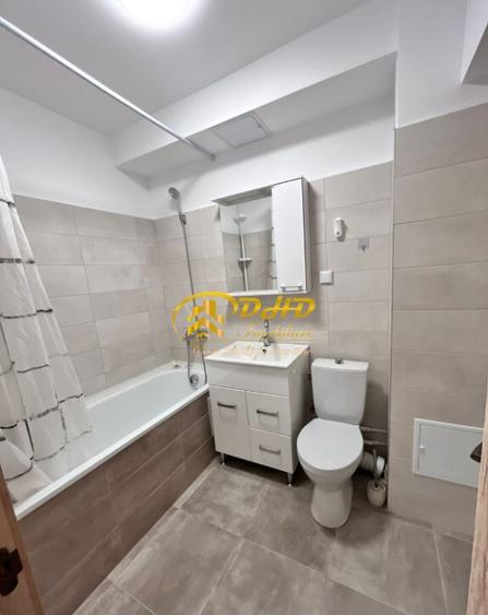 Doua camere decomandat,zona Pacurari Posta,la bulevard,lift,CT - 2