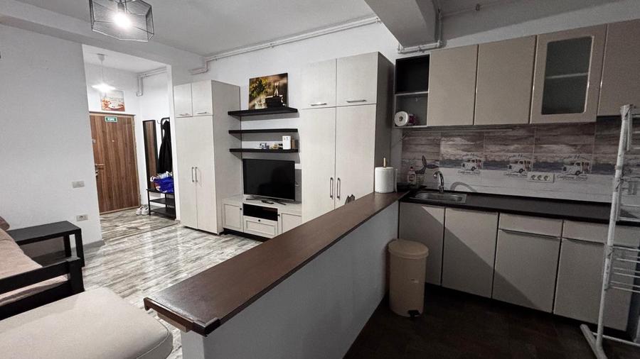 Studio mobilat si utilat de lux - 1