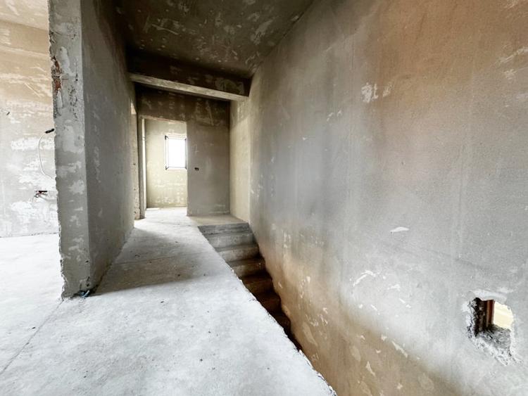 Duplex 4 camere, 100mp utili +12mp terasa, pozitie excelenta -Giroc - 15