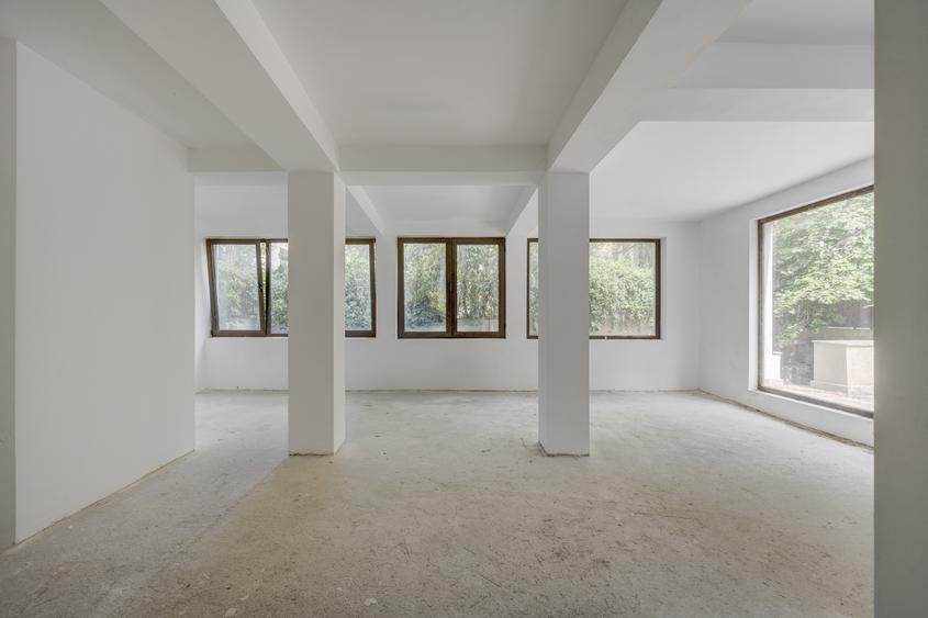 Vila Succesului: 400mp, 8 Locuri Parcare, Dublă Deschidere în Primăverii - 6