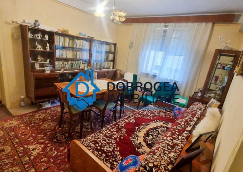 PIATA VECHE- 3 CAMERE, PARTER ,CENTRALA GAZ - 3