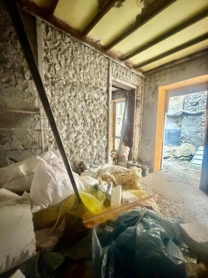 Casa la Unirii in curs de renovare - 2