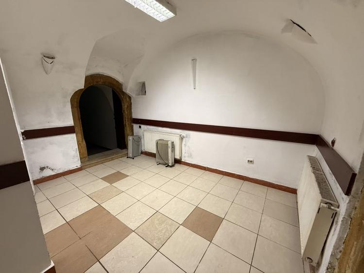 Spatiu depozitare, 100MP, ultracentral - 1