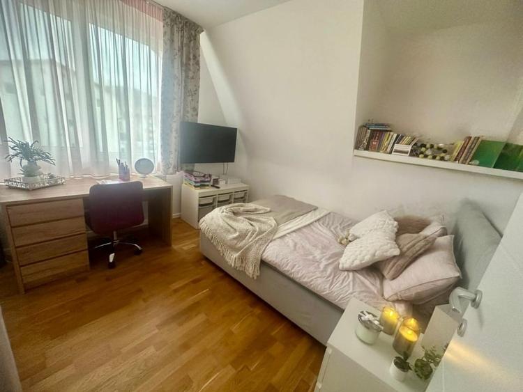 Oportunitate !!! Apartament 42 mp. cu 2 dormitoare  compartimentat excelent ! - 19