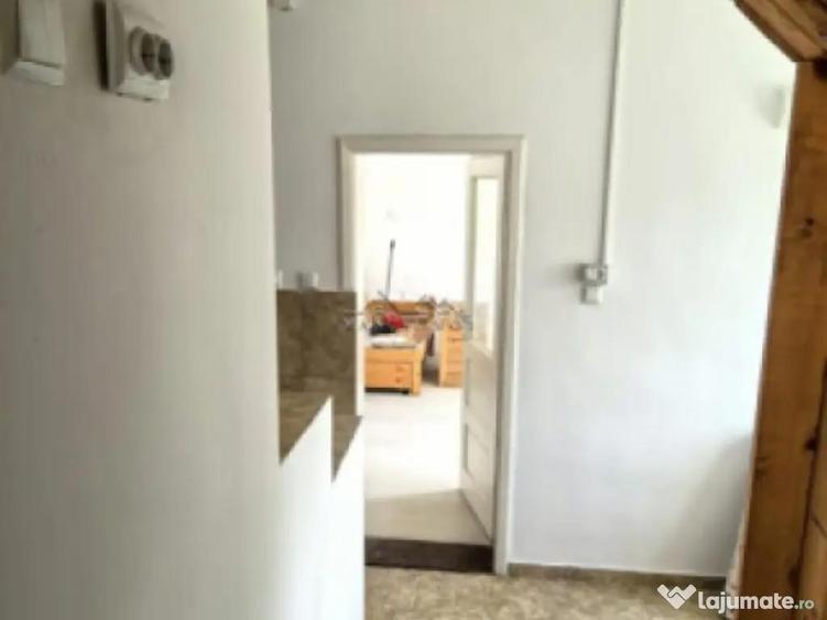 Casa de vacan?a / locuin?a permanenta zona centra - 2