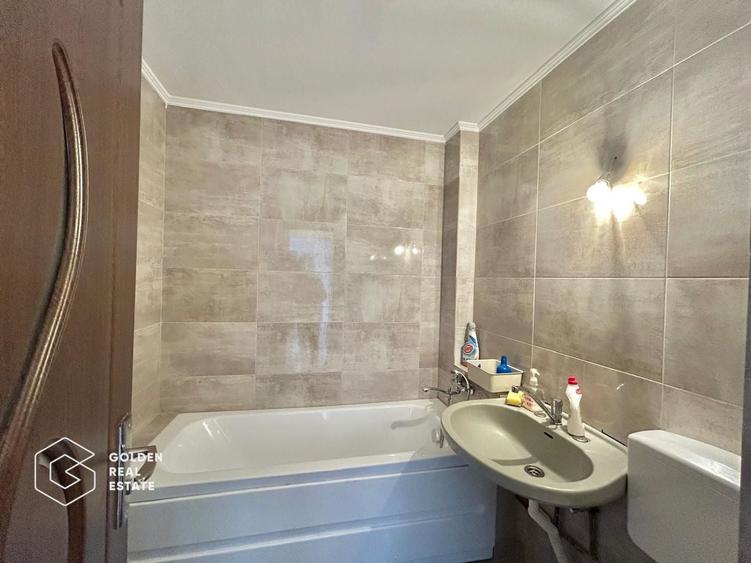 Apartament 3 camere, decomandat, zona Micalaca - 7