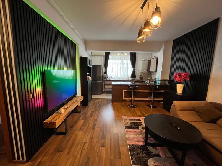 3 decomandate, 2 balcoane, strada Salcamilor - 2