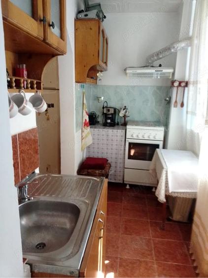 Inchiriez apartament 2 camere - 1