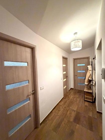 PROPRIETAR vand apartament 2 camere decomandat, M2  Dimitrie Leonida, str. Oituz - 10