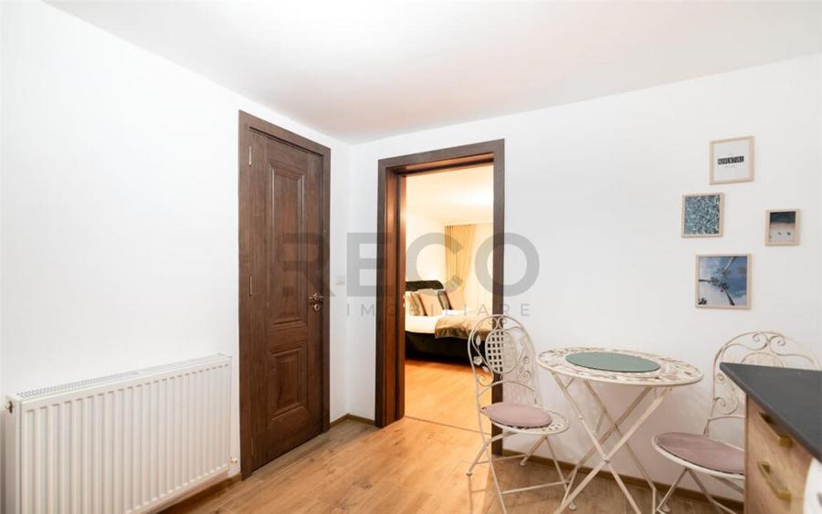 RECO . Studio Ultracentral . - 4