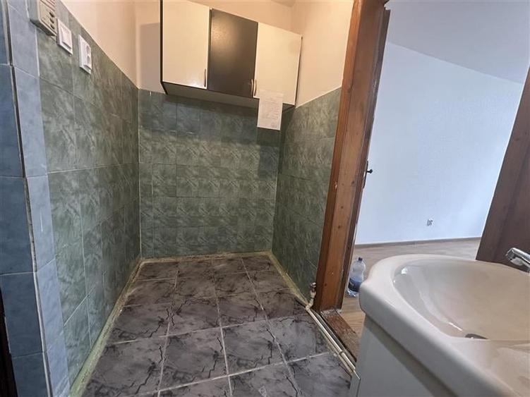 Comision 0%, etaj 2 ?n bloc anvelopat lingă BRD - 6