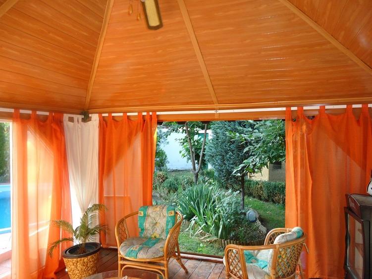 Vila piscina superba gradina matura cu iesire directa la padure - 32