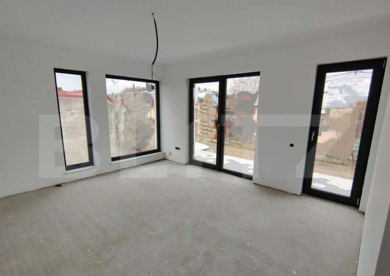 Casa individuala semifinisata 190 mp, teren 382 mp, proximit - 9