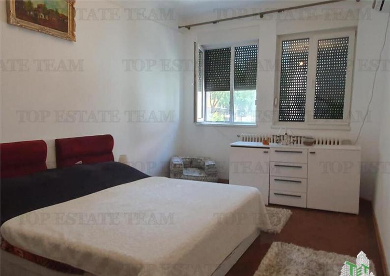 Spatiu extins central Liceul Mircea si Mare Constanta - 11