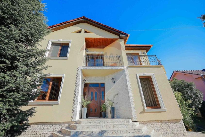 De vânzare vilă cu 7 camere, drum privat, în zona de Dealuri - 35