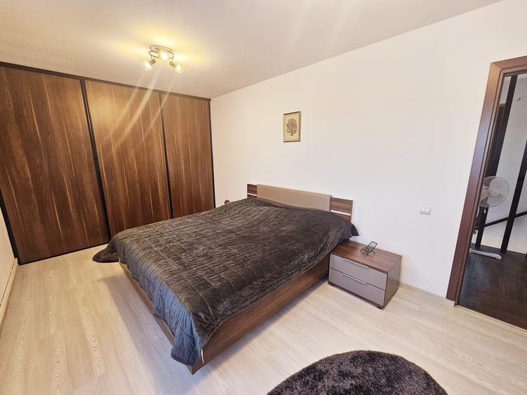 Casa Modernă, curte cu foișor-Mogoșoaia,  Șos. Bucuresti-Targoviste - 9