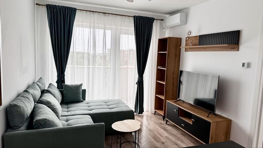Apartament cu 2 camere decomandat în Central