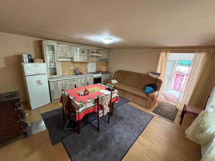 Casă cu 2 camere cu Teren 1974 Mp în Balomiru de Câmp