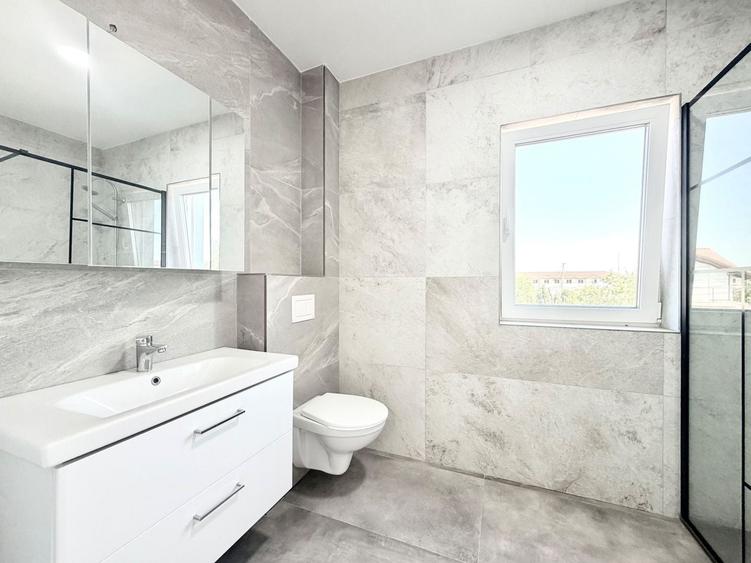 Casă individuală cu 6 camere cu Canalizare în Giroc