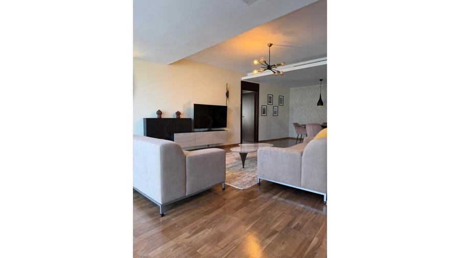 Apartament cu 3 camere semidecomandat, mobilat în Iancu Nicolae