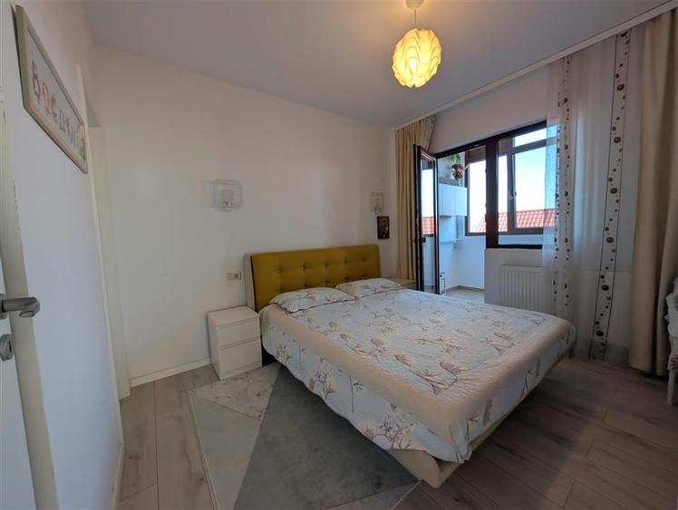 Apartament cu 3 camere decomandat în Cug