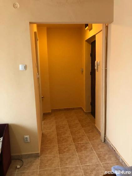 Garsonieră semidecomandată în Brâncoveanu