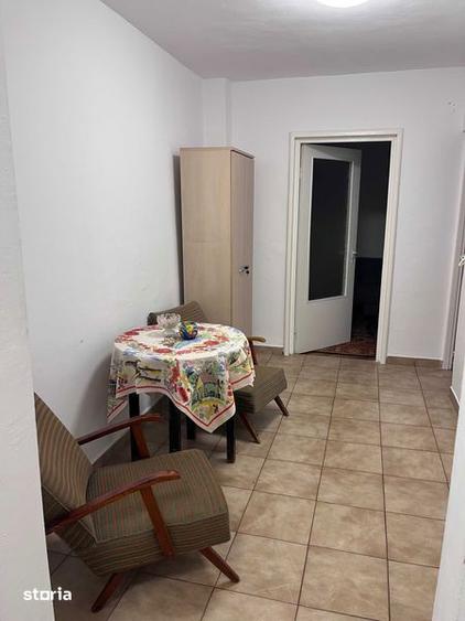 Inchiriez apartament 2 camere - 4