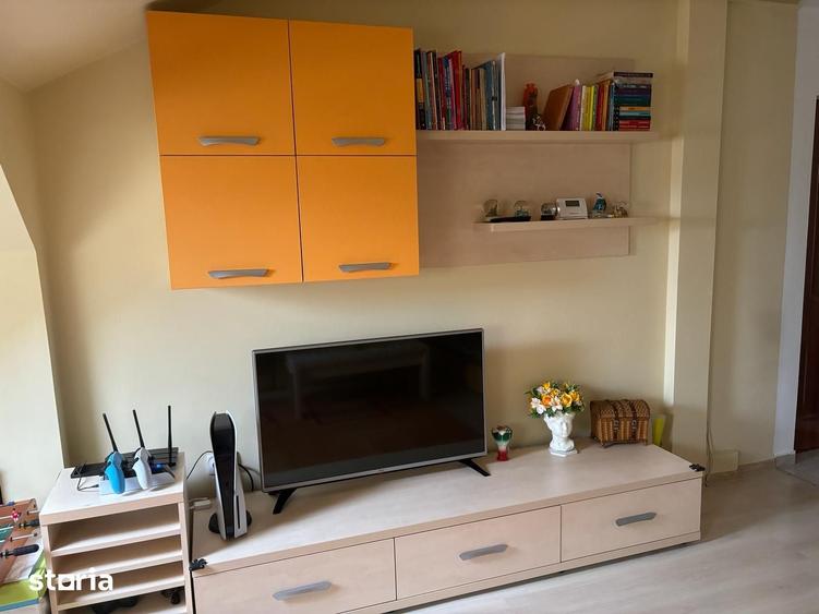 Apartament cu 3 camere decomandat în Tilișca