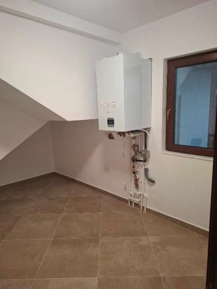 Casă individuală cu 5 camere cu Canalizare în Afumați