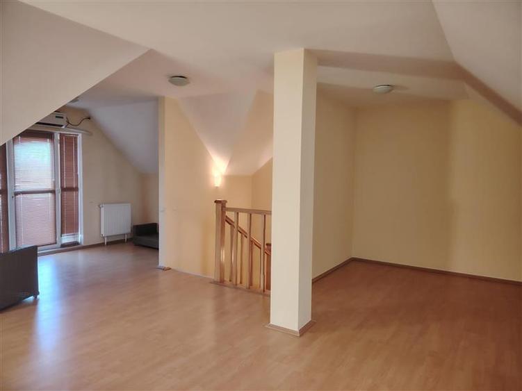 Duplex cu 5 camere cu Teren 420 Mp în Exterior Nord