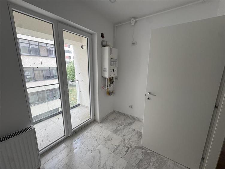 Apartament cu 2 camere decomandat în Drumul Taberei